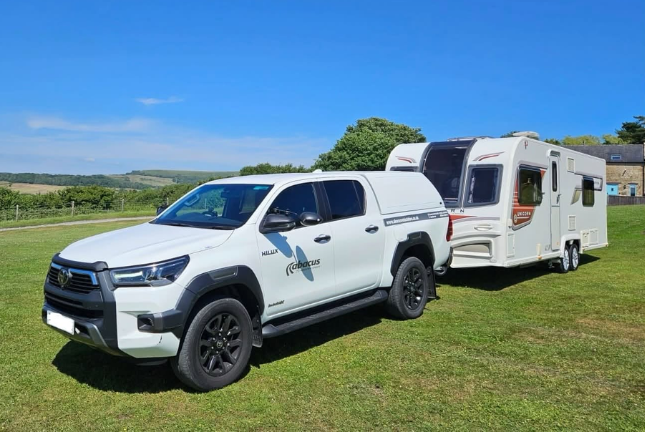 Caravan delivery and setup
