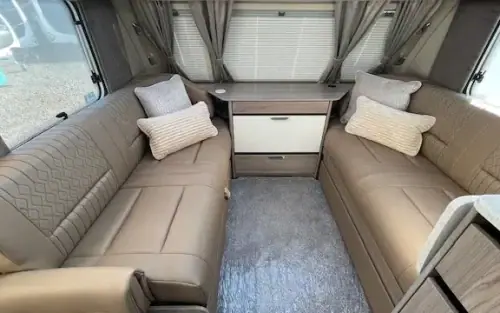 Swift Elegance Grande 780 2025
