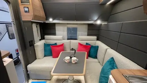 Knaus Azur 460EU 2024