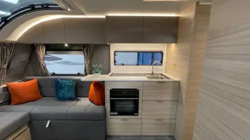 Adria Altea Dart 2025