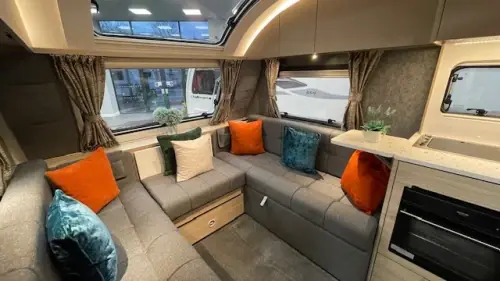 Adria Altea Dart 2025
