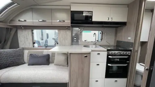 Swift Exclusive Challenger 560 2025