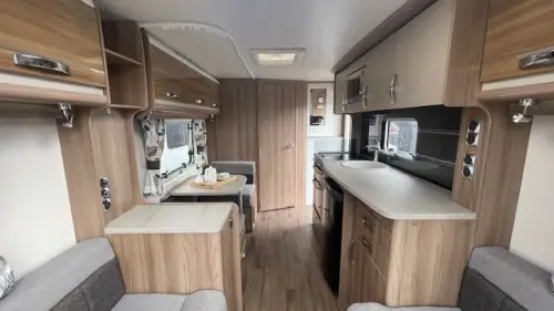 Swift Fairway 530 Platinum Edition 2018