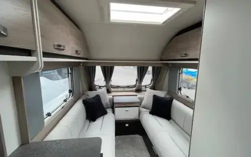 Swift Challenger 390 2026