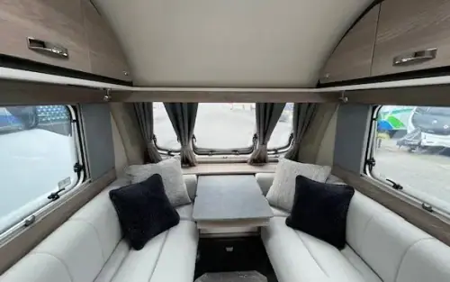 Swift Challenger 390 2026