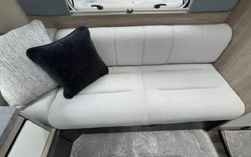 Swift Challenger 390 2026