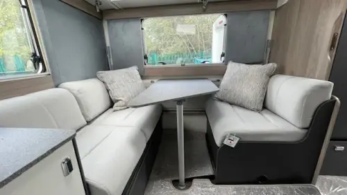 Swift Challenger 590 2026