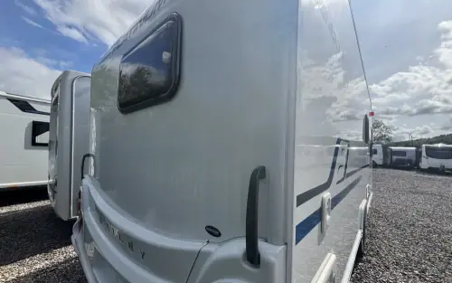Bailey Platinum Pursuit 430 2018