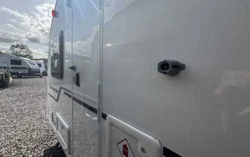 Bailey Platinum Pursuit 430 2018