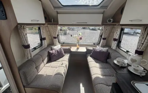 Bailey Platinum Pursuit 430 2018