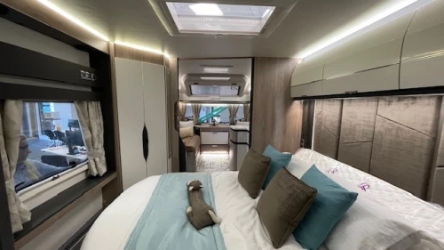 Swift Elegance Grande 780 2025