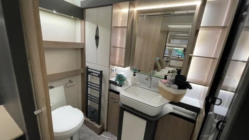 Swift Elegance Grande 780 2025