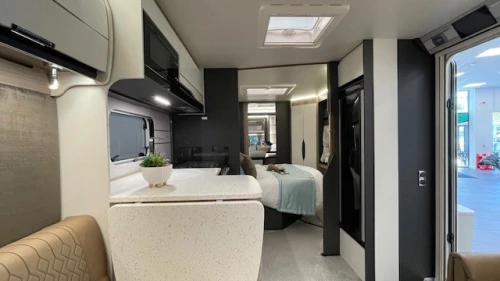 Swift Elegance Grande 780 2025