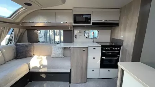 Swift Conqueror 650L Grande 2026
