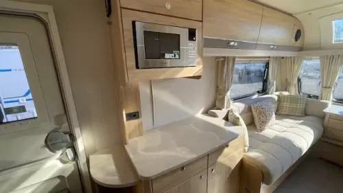 Elddis Avante 482 2017