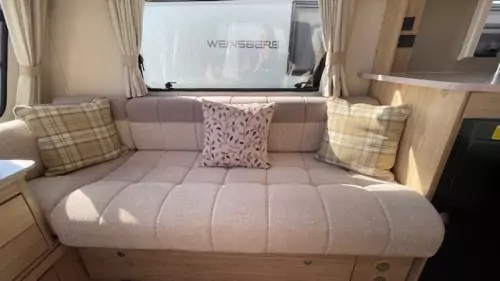 Elddis Avante 482 2017