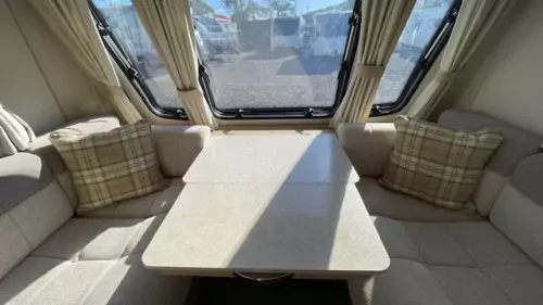 Elddis Avante 482 2017