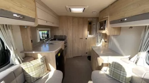 Elddis Avante 482 2017