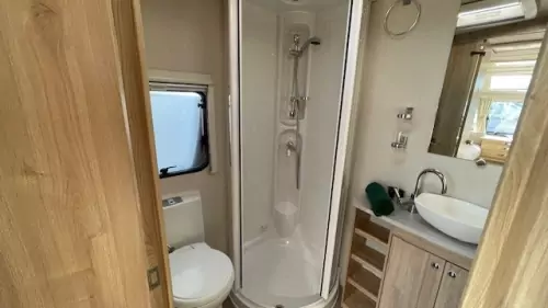 Elddis Avante 482 2017