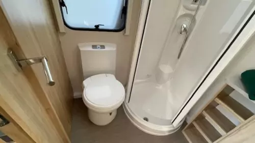 Elddis Avante 482 2017