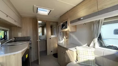 Elddis Avante 482 2017