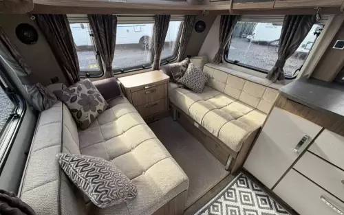 Coachman VIP 560/4 2015