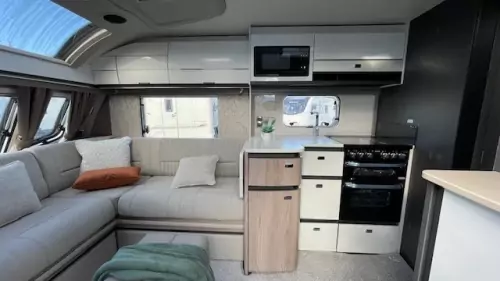 Swift Elegance 860 Grande 2026