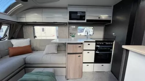 Swift Elegance 860 Grande 2026