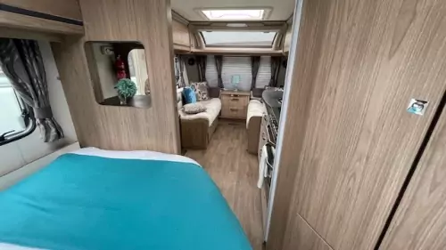 Coachman VIP 560/4 2015