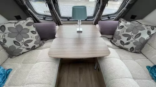 Coachman VIP 560/4 2015
