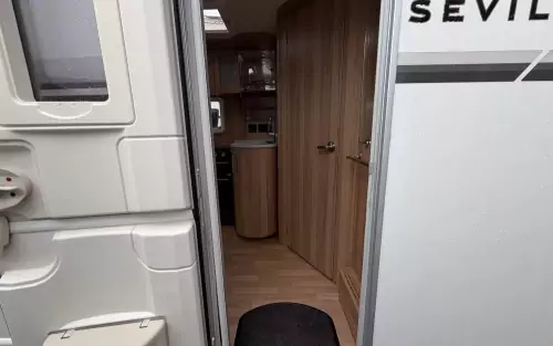 Bailey Unicorn Seville 2013