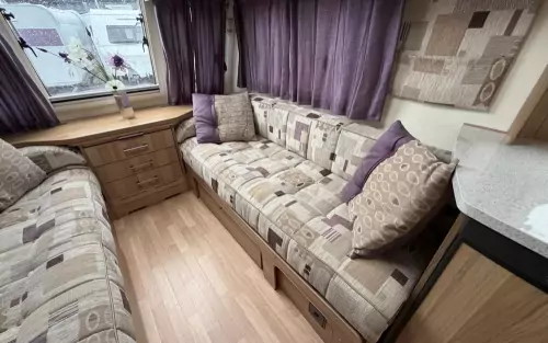 Bailey Unicorn Seville 2013