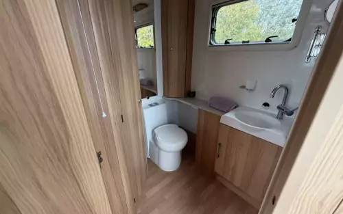 Bailey Unicorn Seville 2013