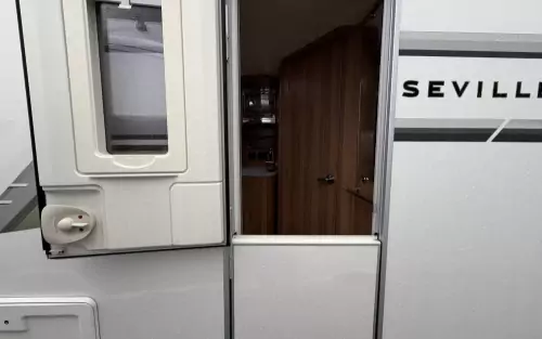 Bailey Unicorn Seville 2013