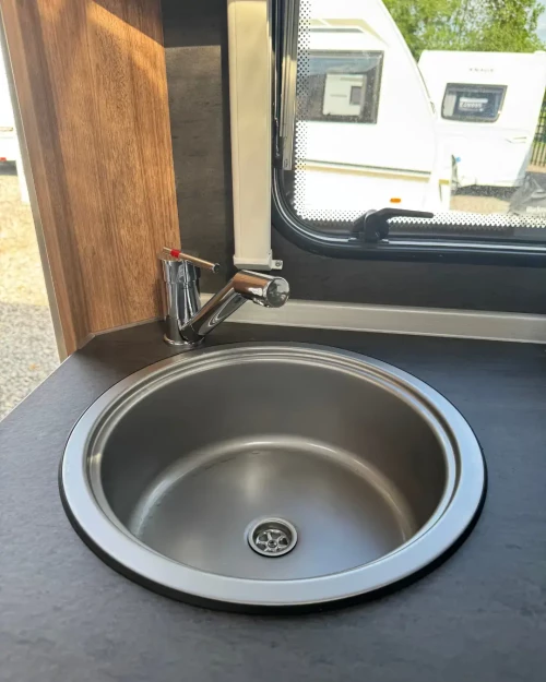 Weinsberg Caraone 390QD/UK 2024