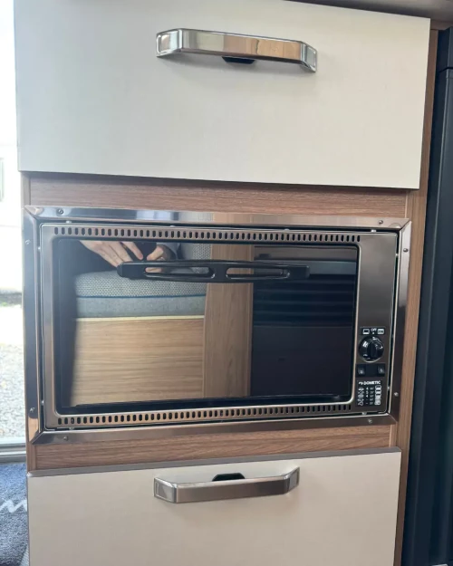 Weinsberg Caraone 390QD/UK 2024