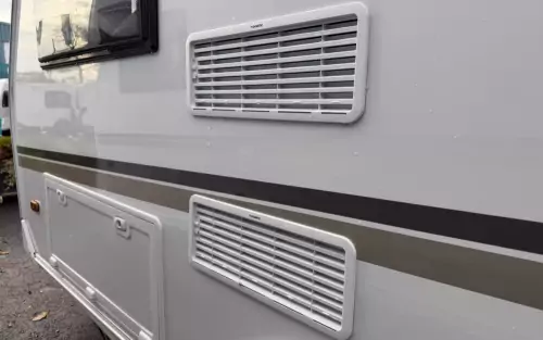 Weinsberg Caraone 390QD/GB 2025