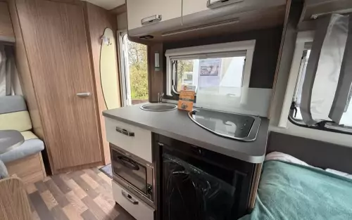 Weinsberg Caraone 390QD/UK 2024