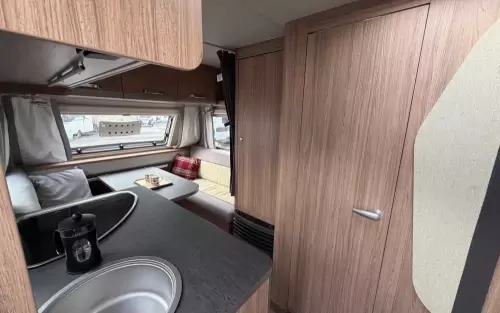 Weinsberg Caraone 400LK / UK 2024