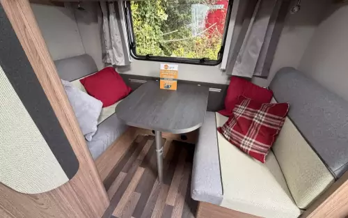 Weinsberg Caraone 400LK / UK 2024