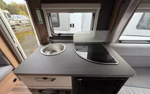 Weinsberg Caraone 400LK / UK 2025