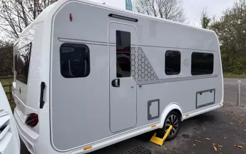 Knaus Azur 460EU 2024