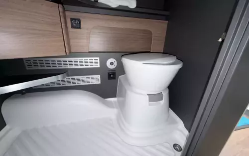 Knaus Azur 460EU 2024