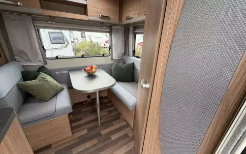 Weinsberg Caraone 390QD/GB 2025