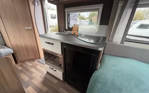 Weinsberg Caraone 390QD/GB 2025