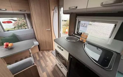 Weinsberg Caraone 390QD/GB 2025