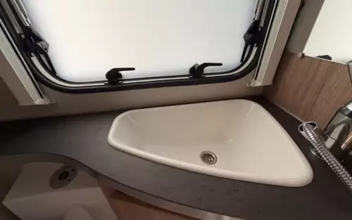 Weinsberg Caraone 390QD/GB 2025