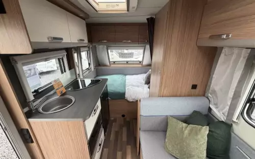 Weinsberg Caraone 390QD/GB 2025