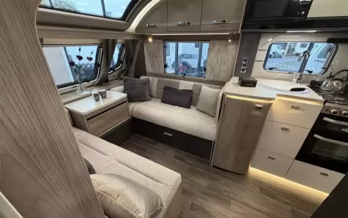 Swift Exclusive Challenger 560 2025