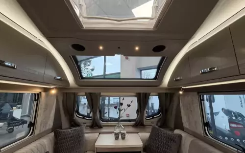 Swift Exclusive Challenger 560 2025